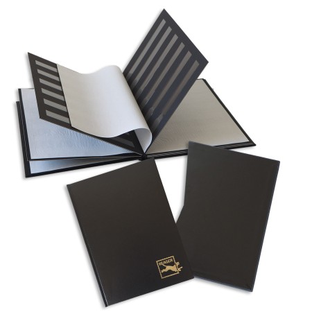 1829-110-004 Klaser filatelistyczny 215x302,  6k, z futerałem - czarny